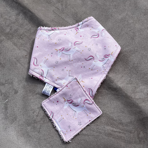 Bavoir et sa lingette